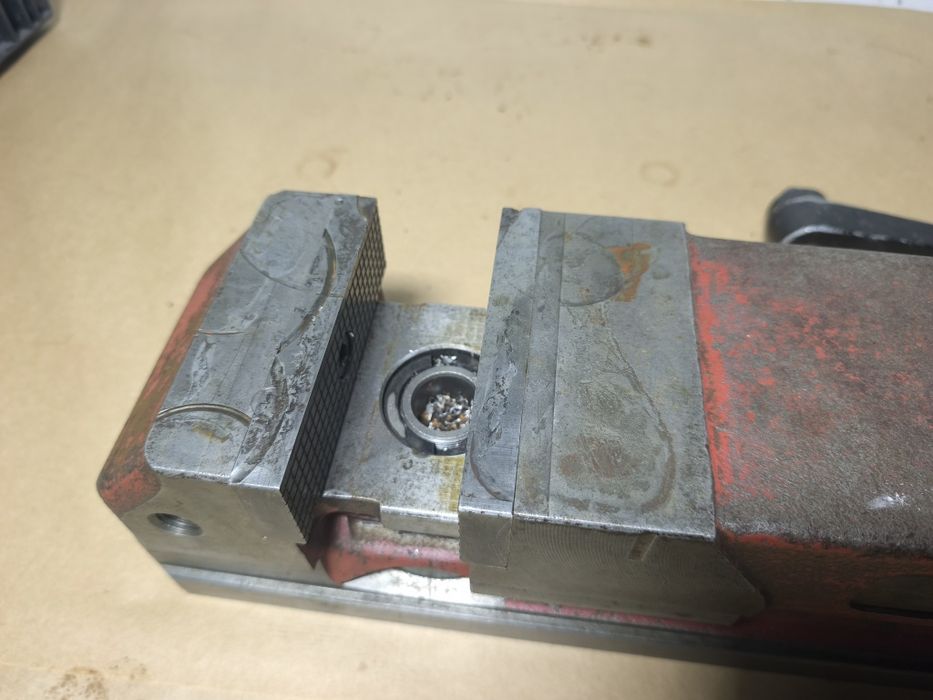 Лещата фрезерні , тиски станочні ALLMATIC HD 120