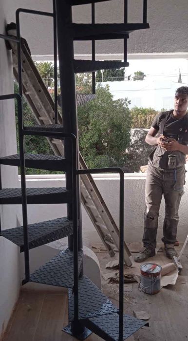 Escadas de Ferro Sob Medida