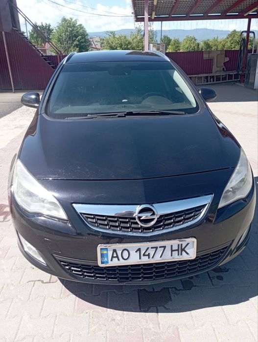 Opel Astral J 2011