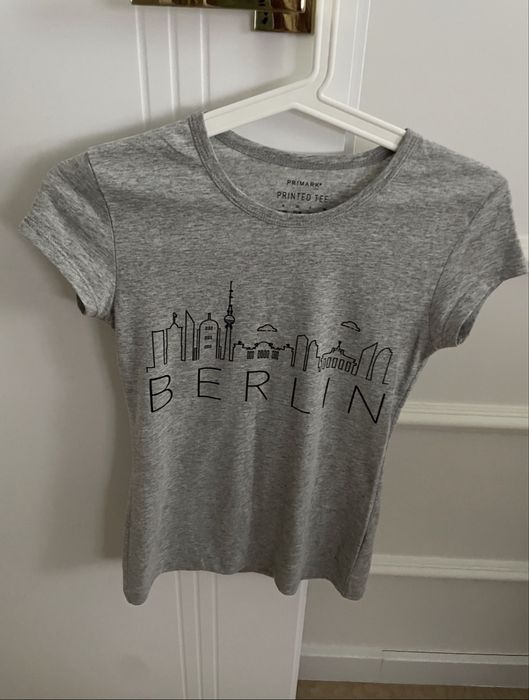 Szary t-shirt z napisem Berlin Primark XXS