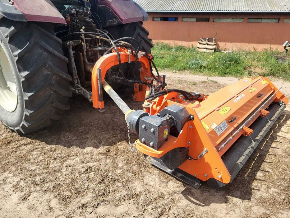 Potężny mulczer tylno boczny na pantografie Kosiarka Bijakowa 245APP