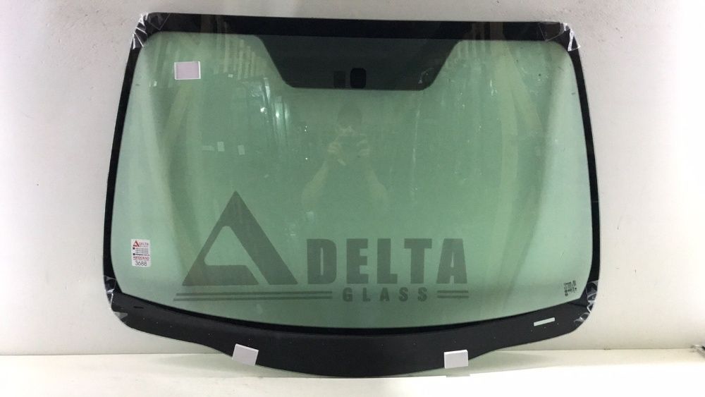 Nissan Micra (2010-2016) - лобове скло, стекло лобовое