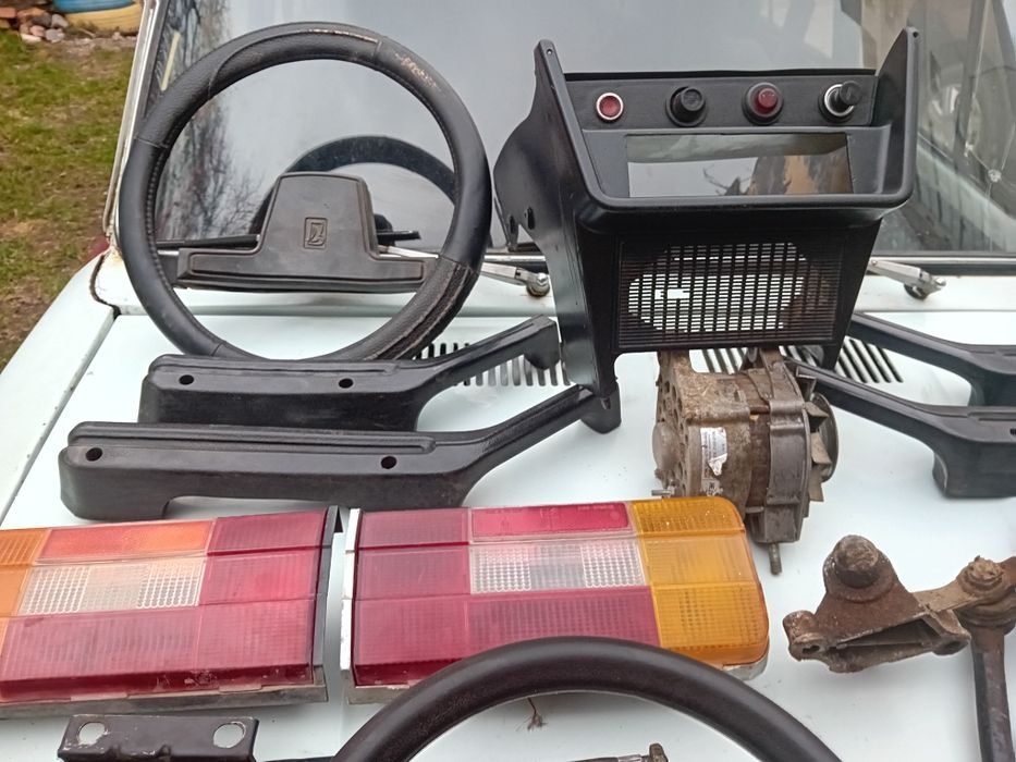 Продам рульову колонку ваз донеї є всьо