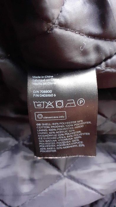 Casaco preto com capuz e pêlo H&M 44 mulher