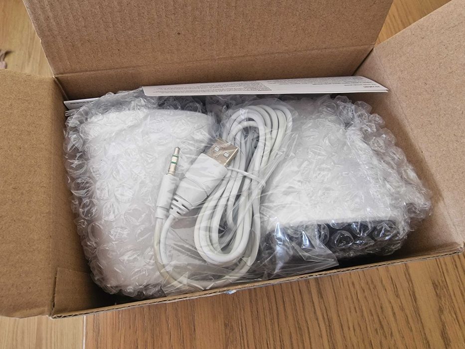 Colunas Logitech Z120 (novas)