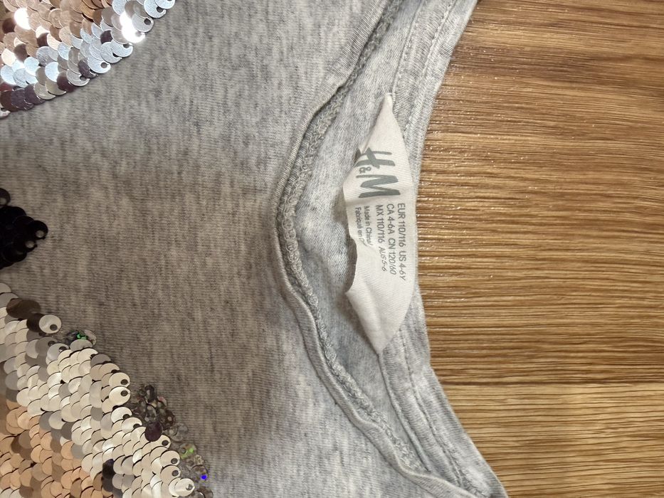Лонгслив, кофта H&M Зайчик паетки 4-6Y 110-116 см.