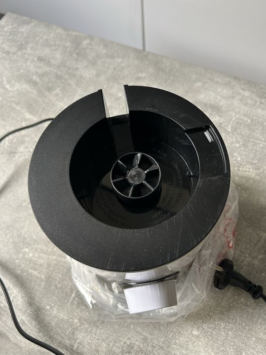 Koktajler AMICA BTM3011 powystawowy (nowy)