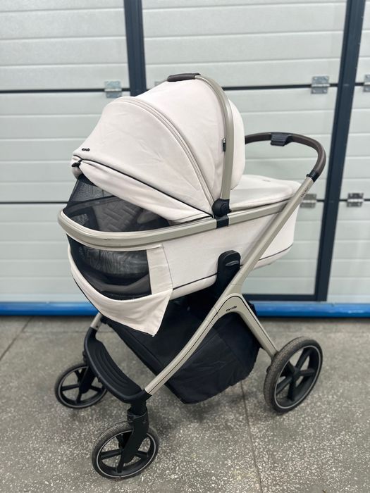 Коляска 2 в 1 Carrello Vector