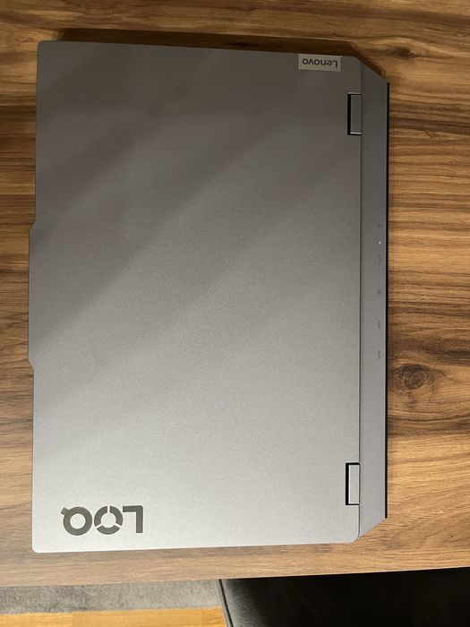 Lenovo Loq 15IRX9-967 com garantia