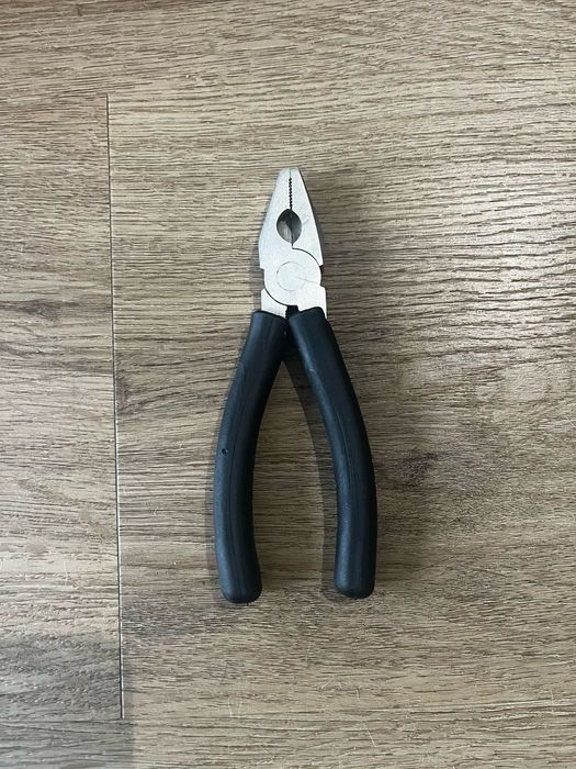 Kombinerki - szczypce uniwersalne IKEA