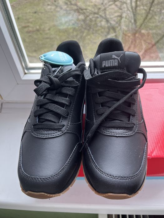 Puma. Кросівки жіночі нові
