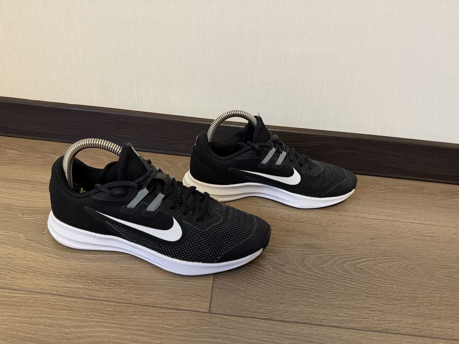 Кросівки Nike 38.5 розмір