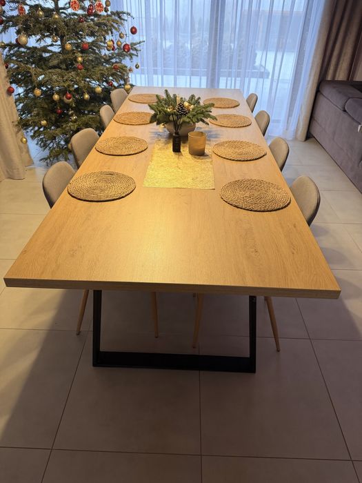 Stół laminowany o strukturze drewna 276x100x80