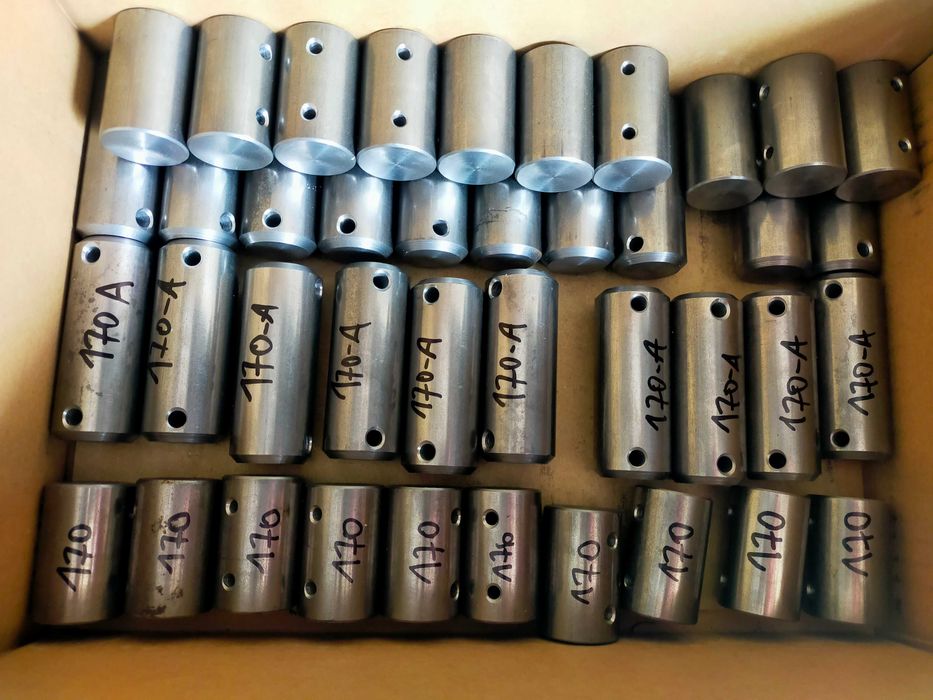 Sworzeń fi32x80 szczęki hamulca przyczepa Autosan Sanok D50,D55 długi