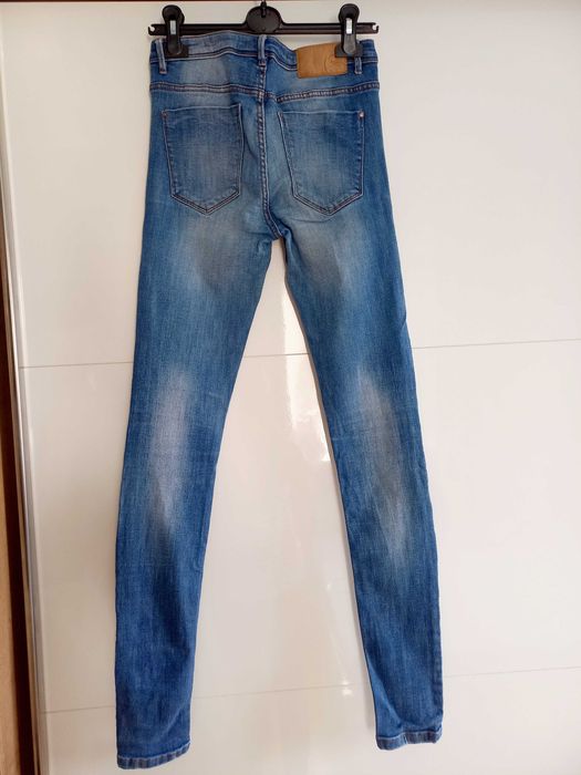 Dżinsy skinny Zara