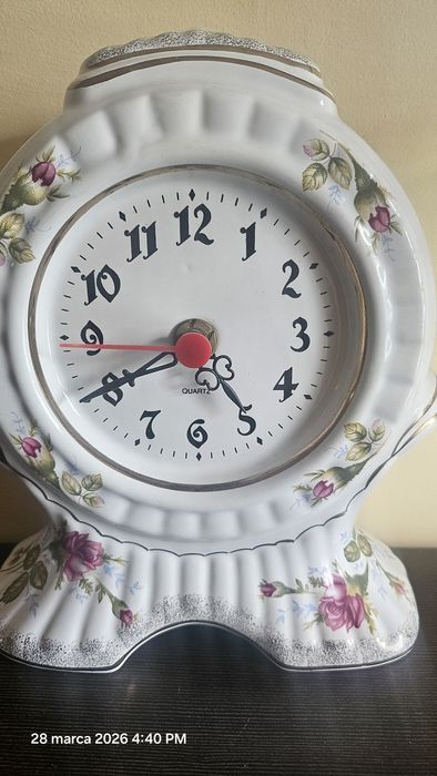 Porcelanowy Zegar