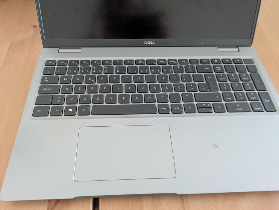 Dell latitude 5520 i5
