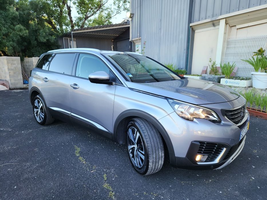 Peugeot 5008 1.6 HDI Auto Nacional  179 MIL KMS