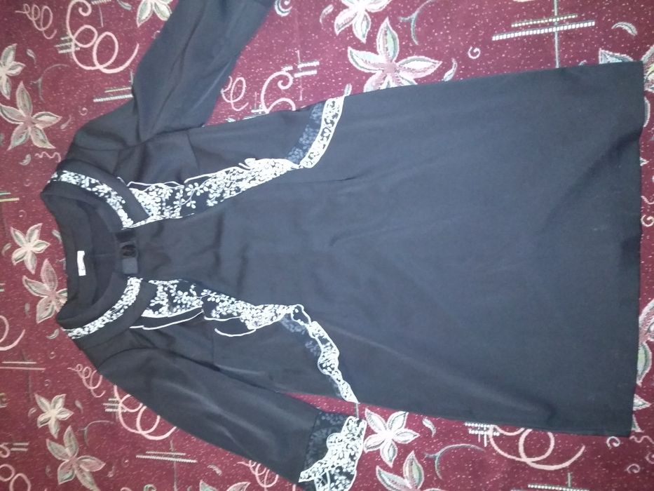 Платье нарядное для  женщины