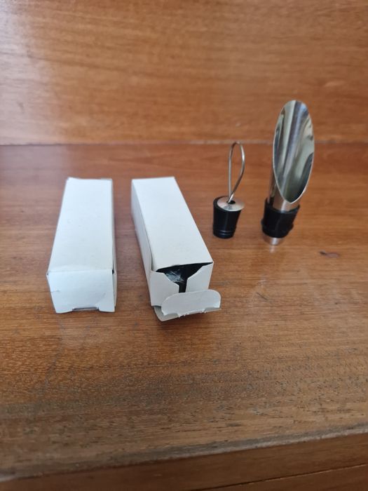 Bicos doseadores (2) para garrafa de vinho ou outras bebidas