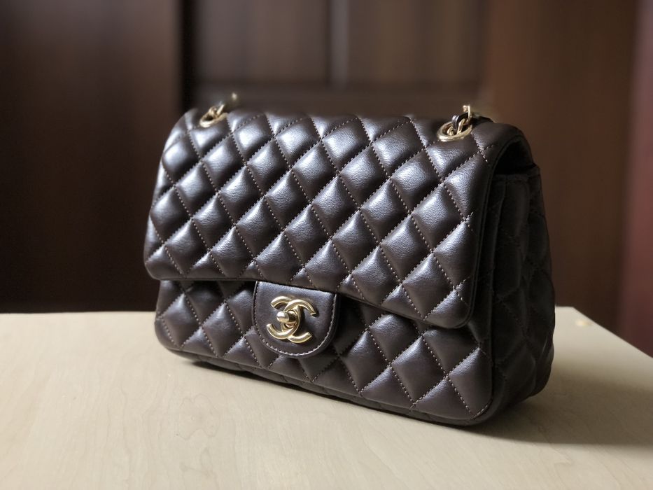 Продам сумку Chanel