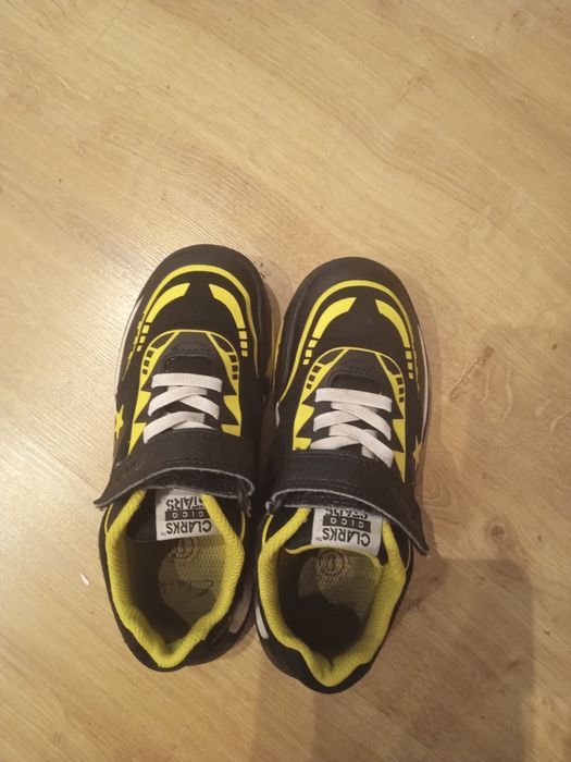 Buty na dziecko sportowe Clarks r.29