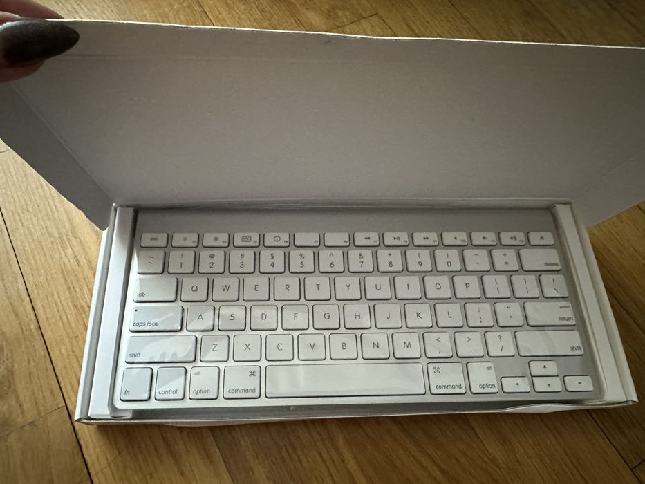 Apple клавіатура