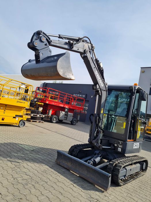 Minikoparka VOLVO EC27D, rok 2018