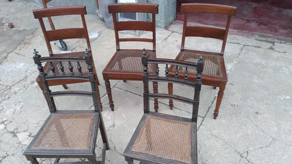 Lote de Cadeiras antigas em palhinha