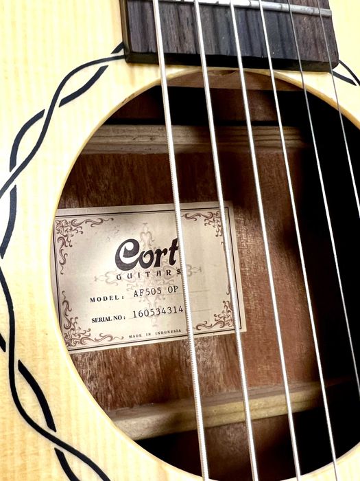 Акустична гітара Cort AF505 Акустическая гитара + Чехол для гитары