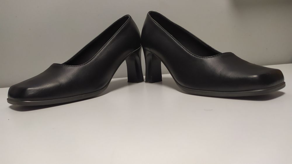 Buty na obcasach rozmiar: 36