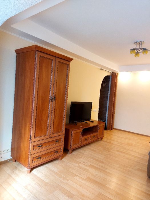 Двухкомнатная квартира посуточно и почасово на Оболоне.