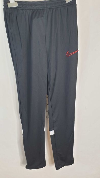 Spodnie dziecięce Nike Academy nowe XL 158-170 cm