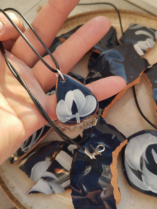 Naszyjnik z zawieszką