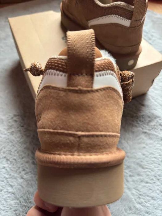UGG Lowmel Chestnut r.40