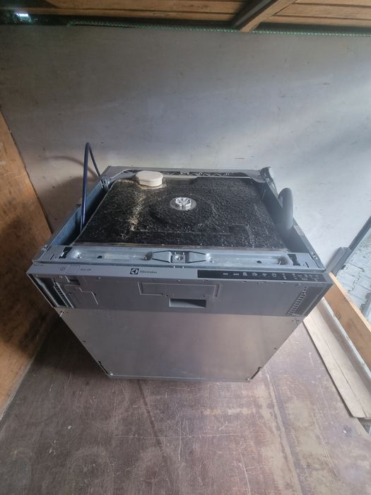 Посудомийна машина Electrolux 60 см