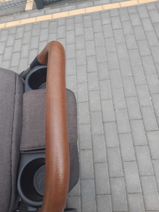 Sprzedam spacerówkę Joie Litetrax