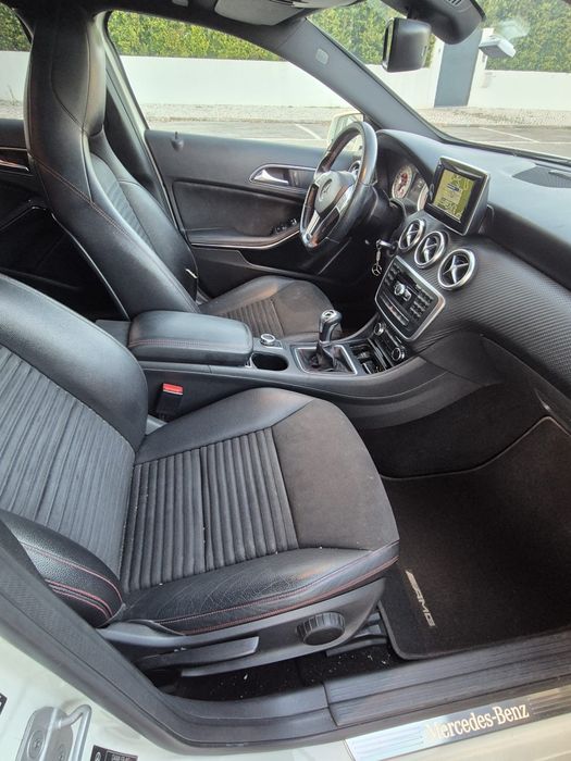 Mercedes-Benz a200 limousine