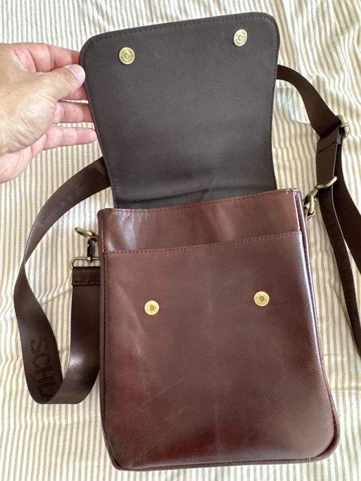 Mala de Ombro em Pele Genuína Castanha | Crossbody Masculina Multicompartimentos