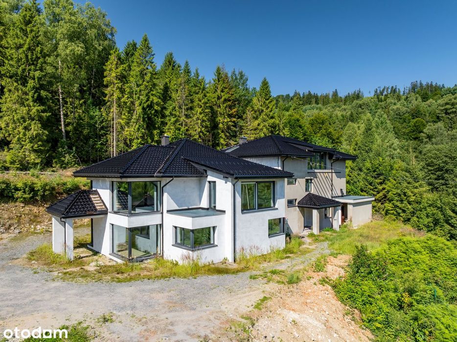 willa w Beskidach, Wisła – 663 m² działka 5 390 m² OKAZAJA