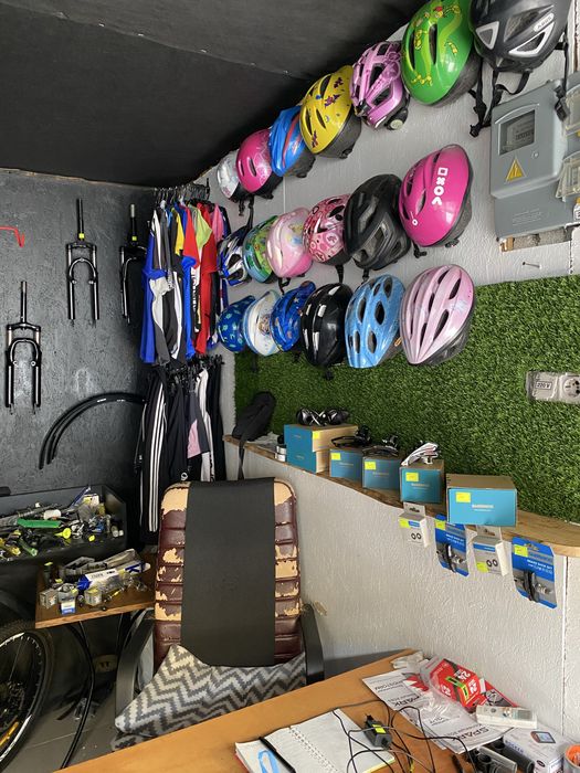 Веломагазин та майстерня(єдина на район)