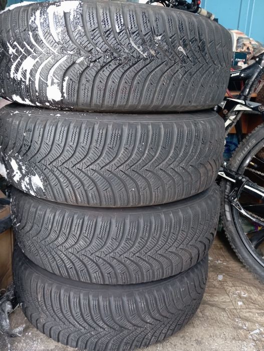 Продам зимову резину hankook