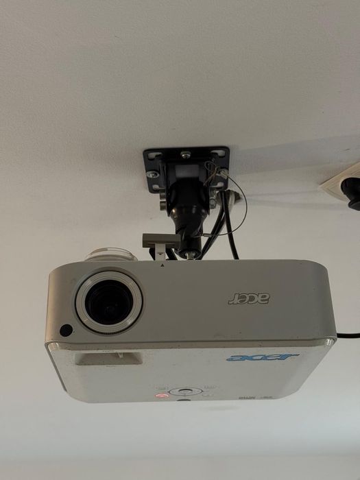 Projektor Acer h7531D