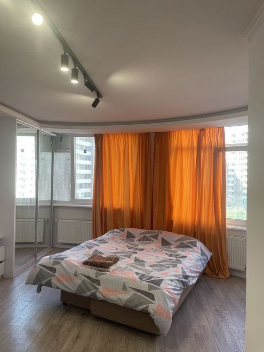 Здаю квартиру подобово