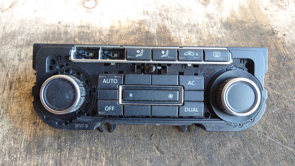 Volkswagen Golf VI 6 Panel Klimatyzacji Nawiewu