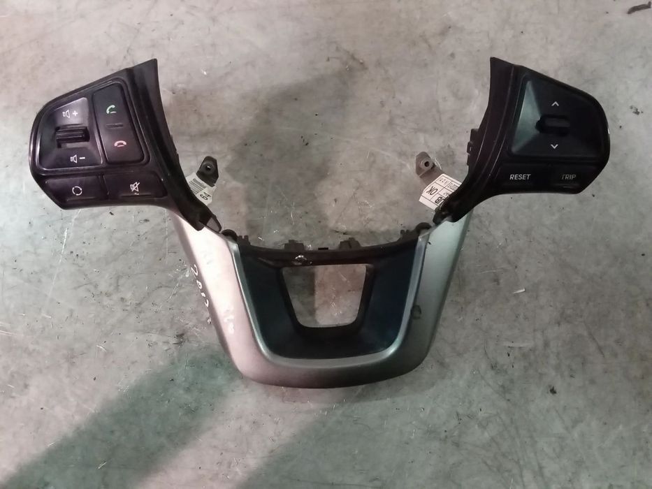 COMANDOS / BOTÕES VOLANTE KIA RIO III