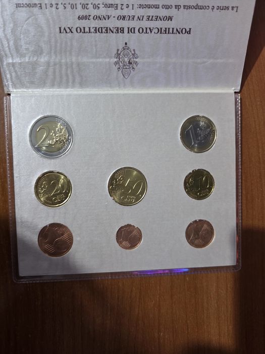 carteira oficial de moedas de Euro do Vaticano, emitida em 2009