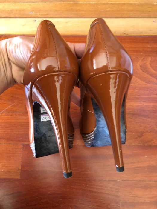 Adolfo Dominguez saltos altos 37 castanho bege