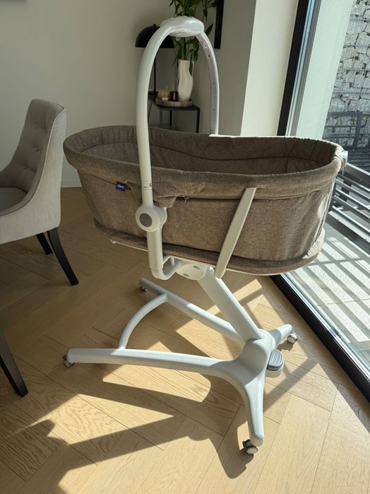 Chicco Hug 5w1 kołyska/ krzesełko