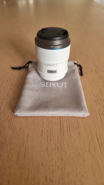 Objectiva  SIRUI Sniper 33mm f/1.2 AF